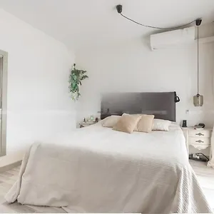 https://casa-la-creu.catalonia-hotels.com
